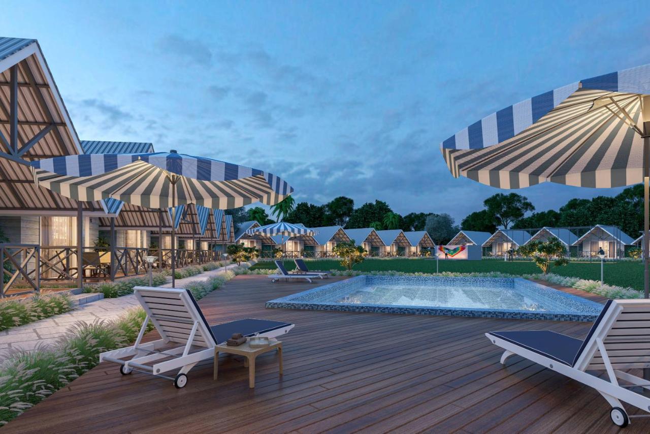 Praveg Beach Resort Daman, Jampore Beach 外观 照片